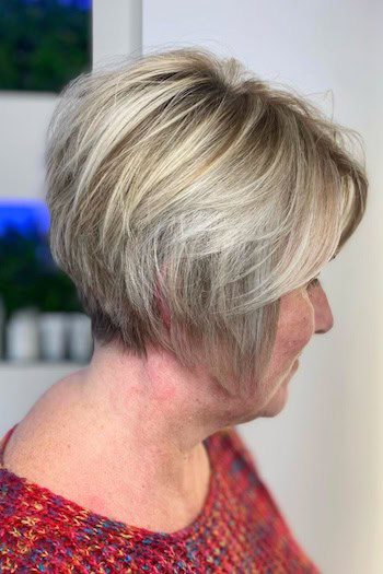 Layered short graduated bob with nape undercut