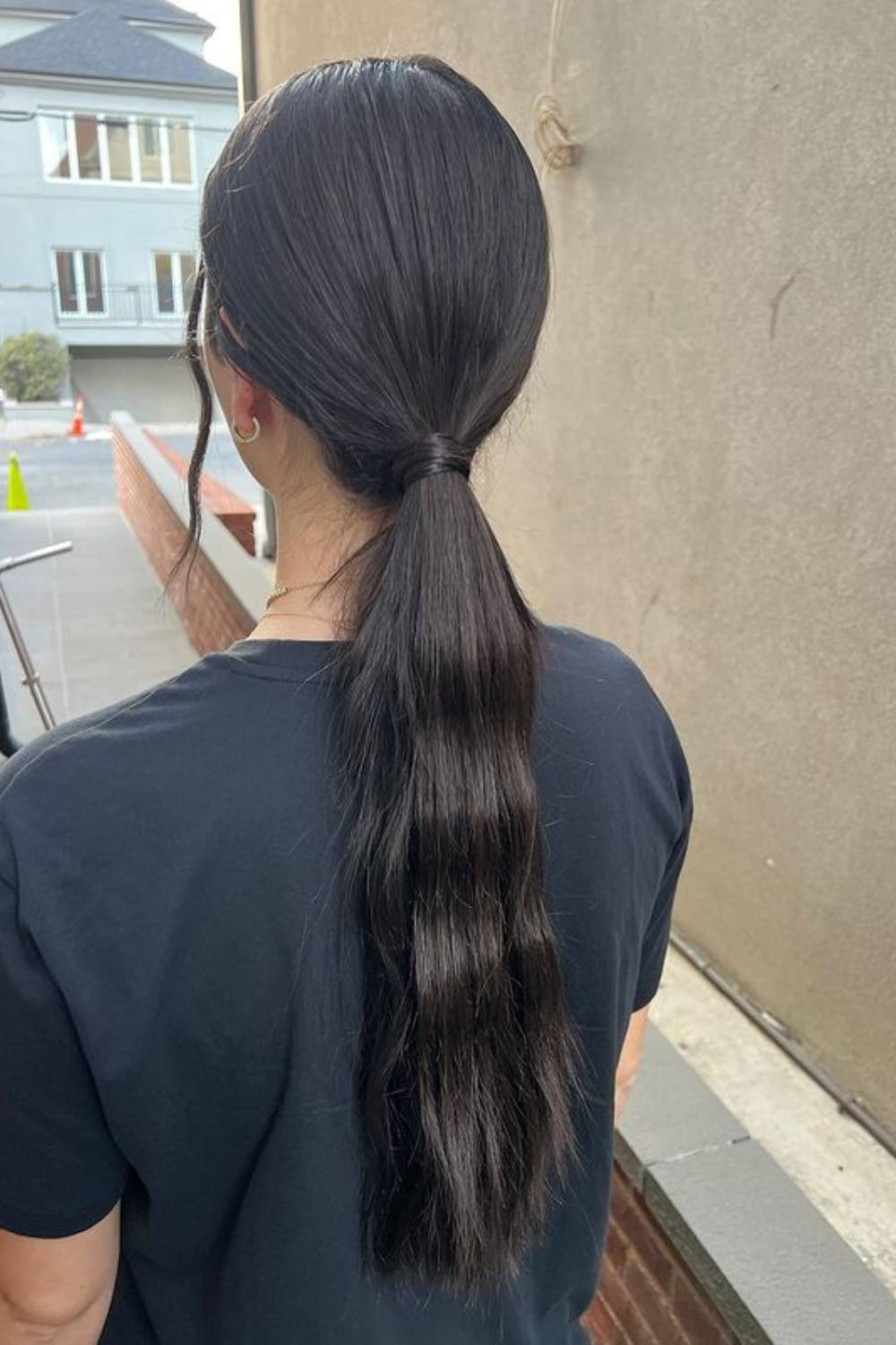 Low bubble ponytail