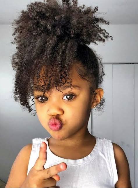 Curly Half-Up Ponytail for school girls 